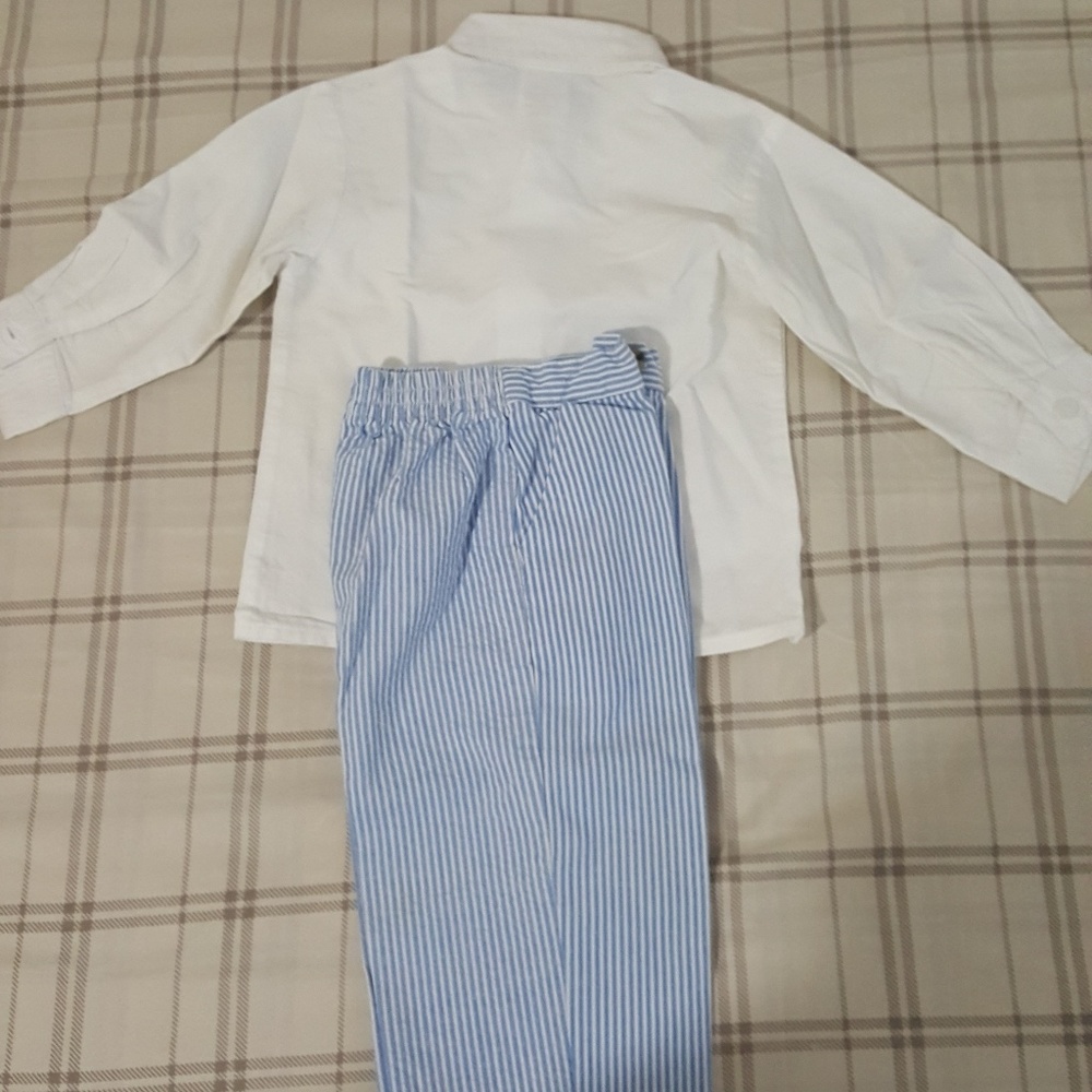 12 to 18 months white shirt with lining blue pant